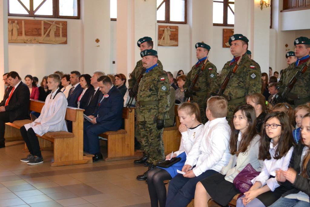 temat wójta i gminy, są nieprawdziwe. Wierzę jednak w to, że mieszkańcy widzą dobre zmiany, które zachodzą w naszej gminie i uszanują demokratyczne wybory, które odbywają się raz na cztery lata.