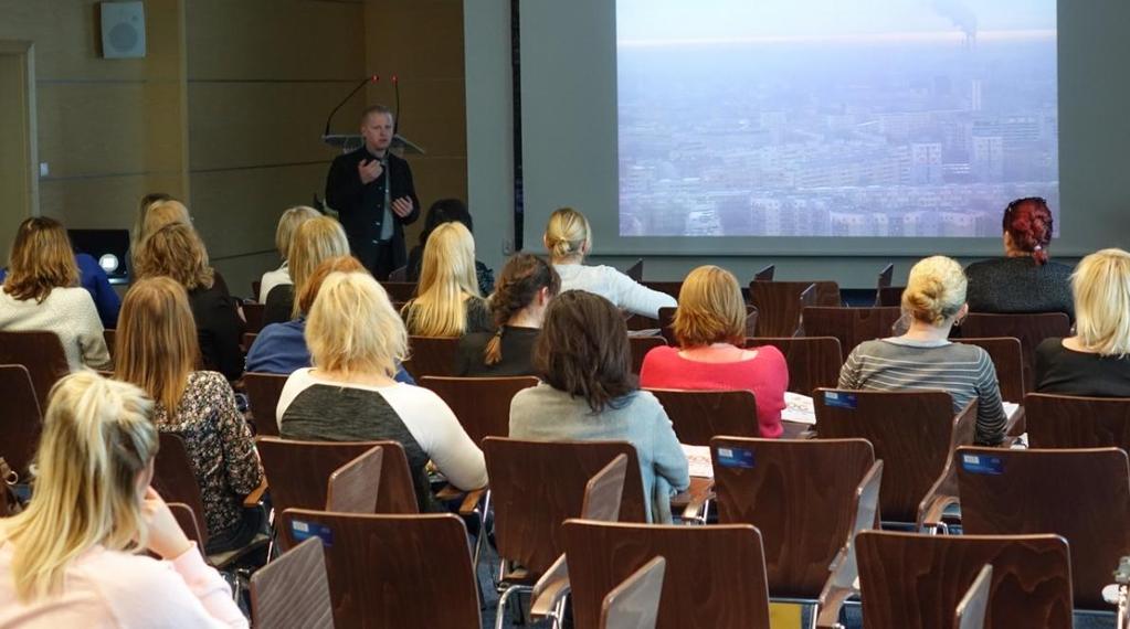 Prowadzenie działań informacyjnych i edukacyjnych (Miejskie Centrum