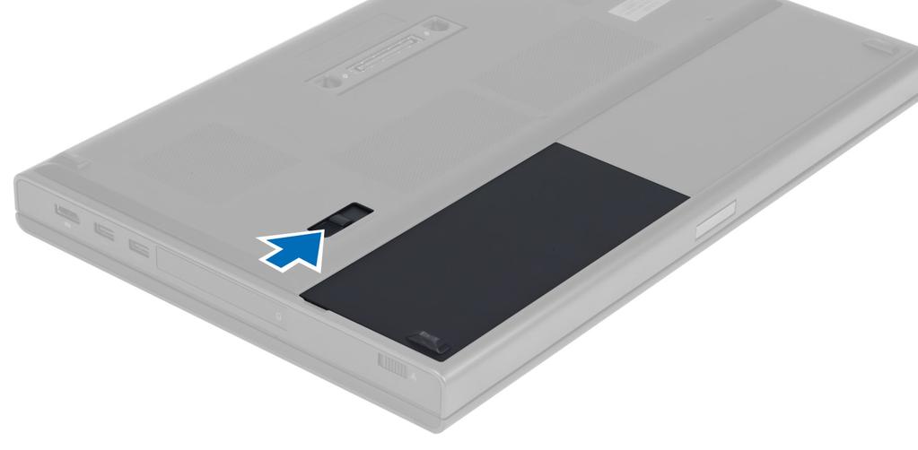 Instalacja karty ExpressCard 1. Włóż kartę ExpressCard do gniazda i naciśnij, aż do zatrzaśnięcia na miejscu. 2. Wykonaj procedury przedstawione w rozdziale Po zakończeniu serwisowania komputera.