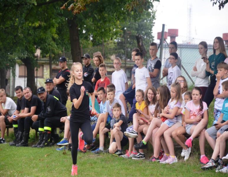 Pokazy pożarnicze i sztafety