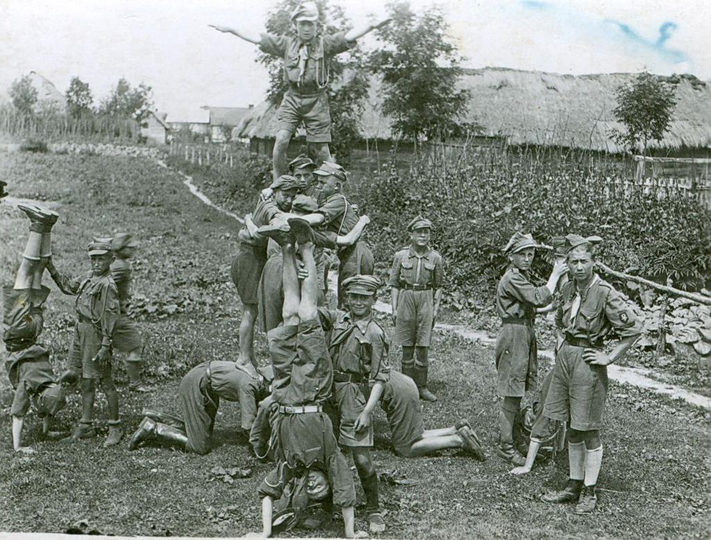 zbiorów Marii Janiuk). Zdjęcie 13 Rok 1946, 30 czerwca.