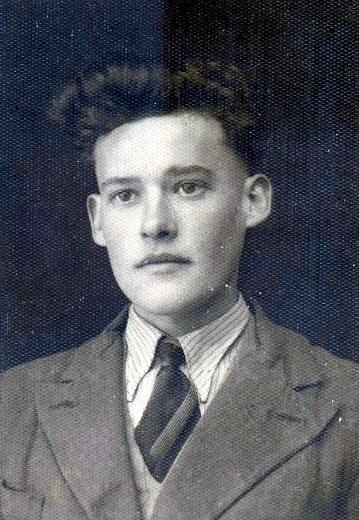 Zdjęcie ze zbiorów Marka Splewińskiego, wnuka Stanisława i Eugenii Horwattów. Zdjęcie 22 Rok 1946.
