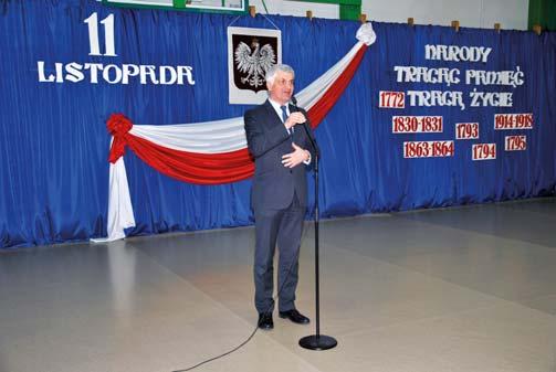 Baszki. Głos zabrał również Wojewoda Podlaskie Bohdan Paszkowski. W trakcie uroczystości młodzież ZSO zaprezentowała słowno muzyczny montaż patriotyczny.