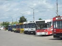 transportowej, tj. poczekalnię, punkt sprzedaży biletów, informację, punkt handlowy oraz ogólnodostępne toalety.