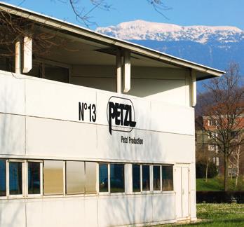 Produkcja i kontrola Zakłady produkcyjne Petzl znajdują się we Francji w Crolles, Eybens i