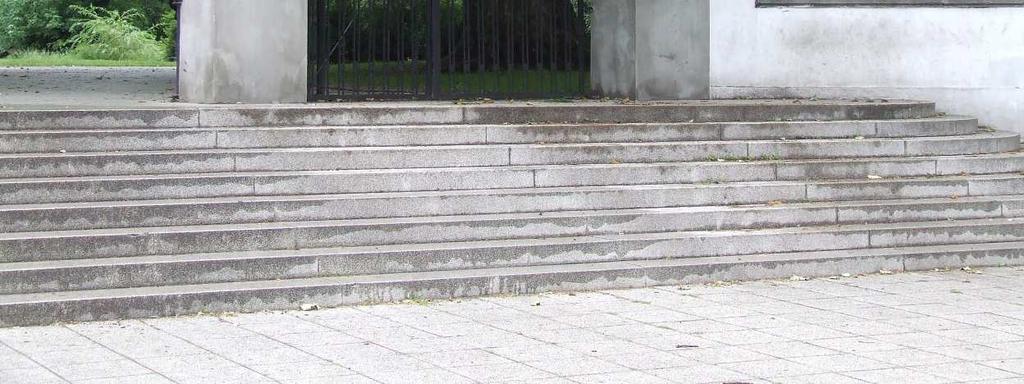 skrzyżowaniu ulic