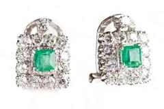 50 Kolczyki ze szmaragdami 2 poł. XX w. białe złoto pr. ~ 0,580, 2 szmaragdy, 26 brylantów ł. ~ 1,65 ct G-H/VS-Si, masa: 5,59 g; wym.: 1,5 x 1 cm; sygnowany: "ges. gesch" (tł.