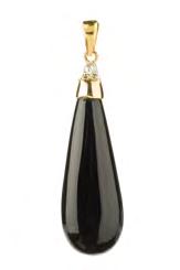 68 Wisior z onyksem około poł. XX w. złoto, 1 onyks, 1 diament ~ 0,05 ct I/Si, 2 rozety diamentowe, masa: 9,48 g; wym.