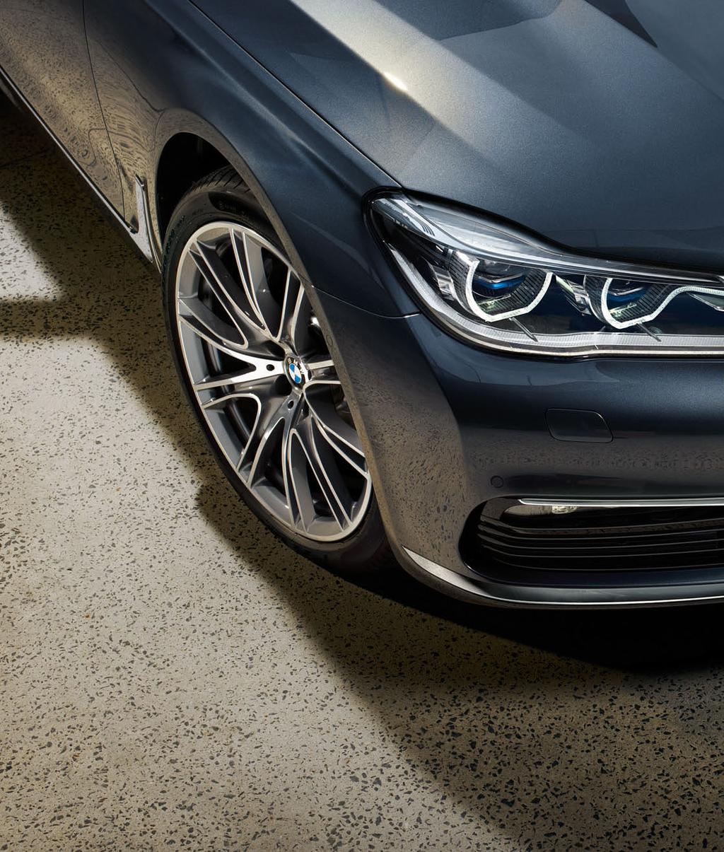 DETALE, KTÓRE ROBIĄ RÓŻNICĘ. BMW serii 7 wyznacza standardy.