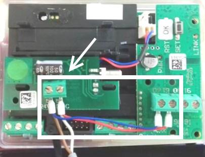 Instalacja modułu radiowego wm-bus w przeliczniku ciepłomierza. 5.2.5. Instalacja modułu Modbus/BACnet Procedura instalacji modułu: 1.