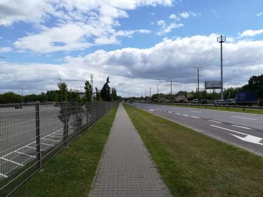 Wariant 1 Rozbiórka istniejącej nawierzchni i
