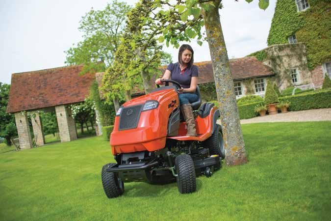 Wyprodukowane w Anglii Traktorki ogrodowe Ariens System wydajnego zbierania trawy Wszystkie traktory Ariens mogą być wyposażone w kosz na trawę.