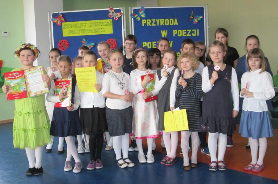 miejsce - Zuzia Wójcik IIA Klasy Trzecie: I miejsce - Natalia Gajda IIIF I miejsce - Filip Mikołajczyk IIIA II miejsce