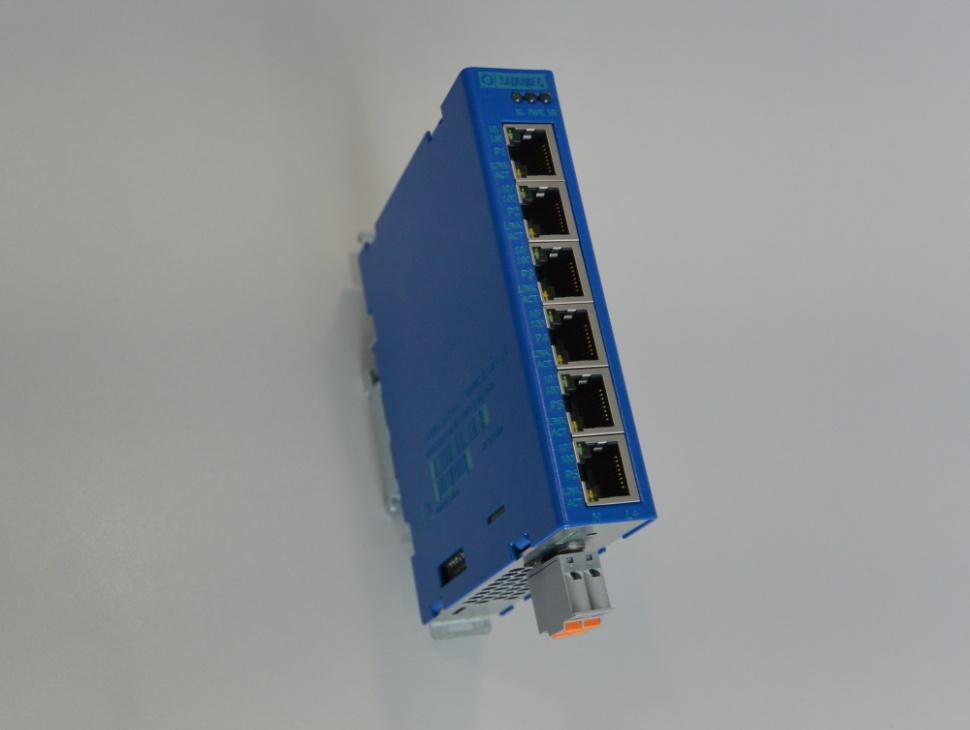 Przemysłowy Switch Ethernetowy 10SC0601 6 portów 10/100 Mb/s Niezarządzalny Montaż na szynie DIN Możliwość stackowania Metalowa obudowa Temperatura