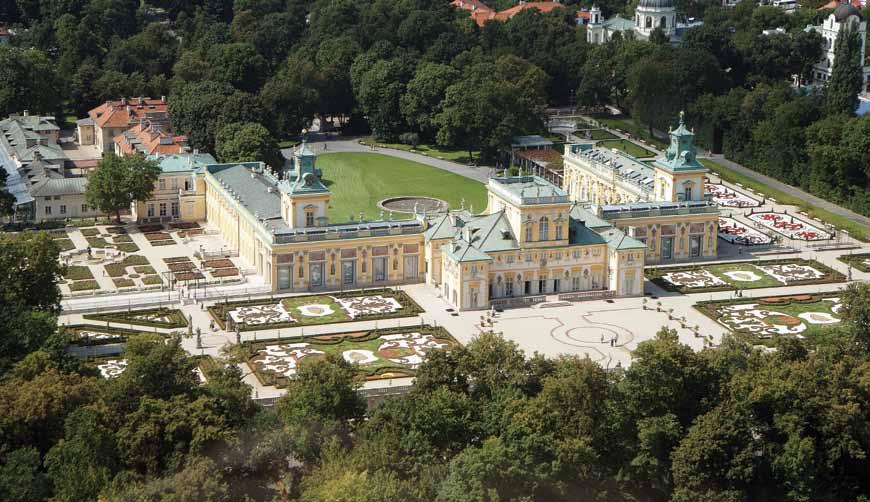 Część I Zbigniew Myczkowski Rewaloryzacja krajobrazu kulturowego Fot. 5. Ogrody królewskiej rezydencji w Wilanowie po kompleksowej rewaloryzacji. Wiodący element Wilanowskiego Parku Kulturowego (fot.