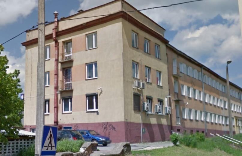 o powierzchni 685,9 m²; 3) Lokal nr 3 Powiat Skarżyski o powierzchni 252,1 m²; 4) Lokal nr 4 Skarb Państwa o powierzchni 83,2 m²; 5) Lokal nr 5 - Skarb Państwa o powierzchni