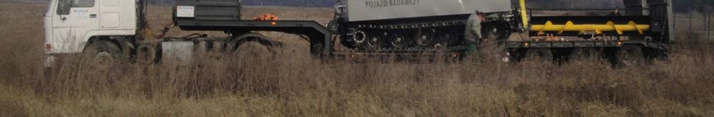 technicznych. Zmiana ta spowodowana była potrzebą odpowiedniej przestrzeni niezbędnej do zabudowy podzespołów napędowych w ramie głównej pojazdu.