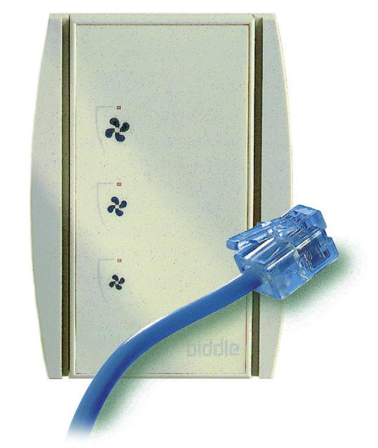 Sterowanie elektroniczne Kurtyny Biddle model CITY oferowane są z elektronicznym systemem sterowania, składającym się ze sterownika dotykowego oraz interfejsu.