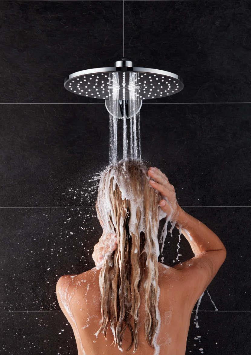 szamponu, szybko i efektywnie, stymulując skórę głowy oraz dając natychmiastowe uczucie czystości.