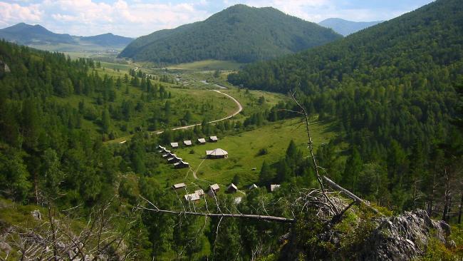 Nie tylko Neandertalczyk } Szczątki z