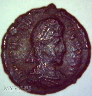 Konstancjusz II - prawdopodobnie Centenionalis Konstancjusz II - prawdopodobnie Centenionalis Muzeum użytkownika Datowanie: 35 moneta - nominał prawdopodobnie -
