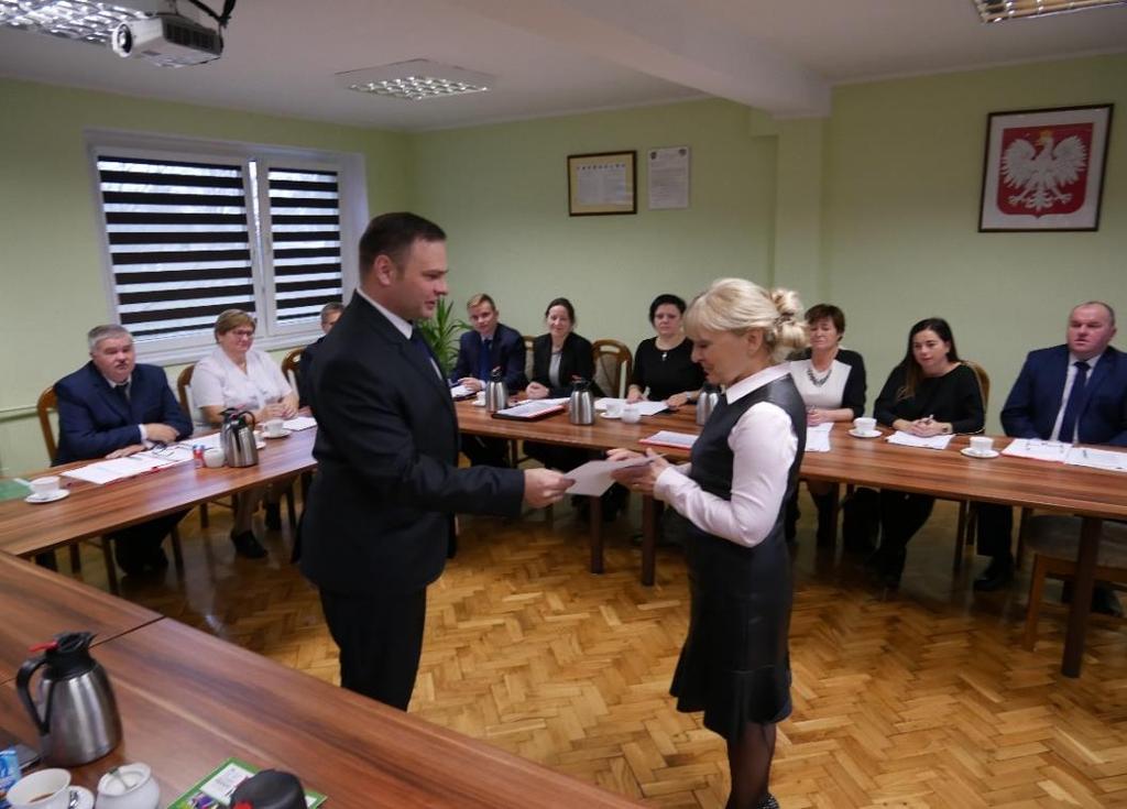 RADNI I WÓJT GMINY SKOROSZYCE ZŁOŻYLI ŚLUBOWANIA W dniu 22.11.2018 r. w Urzędzie Gminy w Skoroszycach odbyła się 1. sesja Rady Gminy w Skoroszycach kadencji 2018-2023.