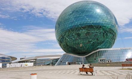25 Jubileuszowy Światowy Kongres Górniczy w Astanie Kazachstan fot. P. Czaja Centrum wystawowe EXPO 2017 Kazachstan posiada 493 udokumentowane złoża zawierające 99 pierwiastków układu okresowego.