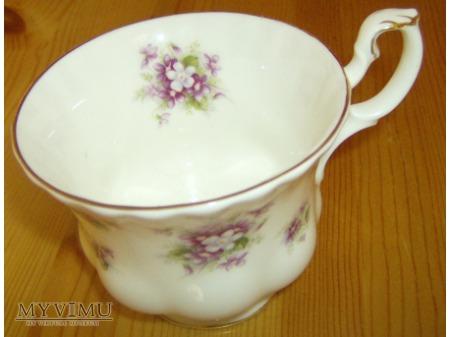 złoceniami- Royal Albert Bone China England, seria Sweet Violets,