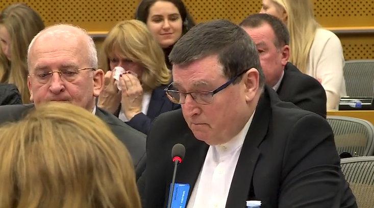 Transmisję z pobytu polskiej delegacji w Brukseli i konferencji prowadzili przedstawiciele Federacji Stowarzyszeń Służb Mundurowych i są one dostępne na facebookowym profilu Federacji: https://www.