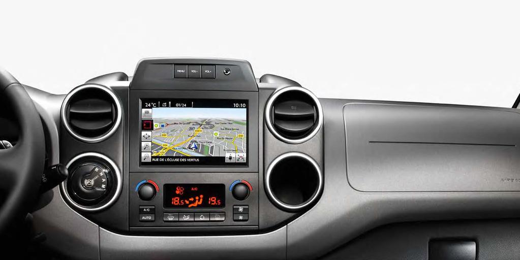 ŁATWOŚĆ UŻYTKOWANIA 100% ŁĄCZNOŚCI Nowy CITROËN BERLINGO MULTISPACE zyskał nowocześniejszy wizerunek wraz z pojawieniem się w jego wyposażeniu dotykowego tabletu 7.