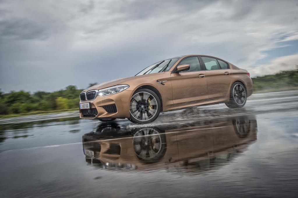 Dzięki uprzejmości BWM Polska i polskiego oddziału Samsunga mogliśmy uczestniczyć w kolejnej już edycji cyklu BMWTechClub.