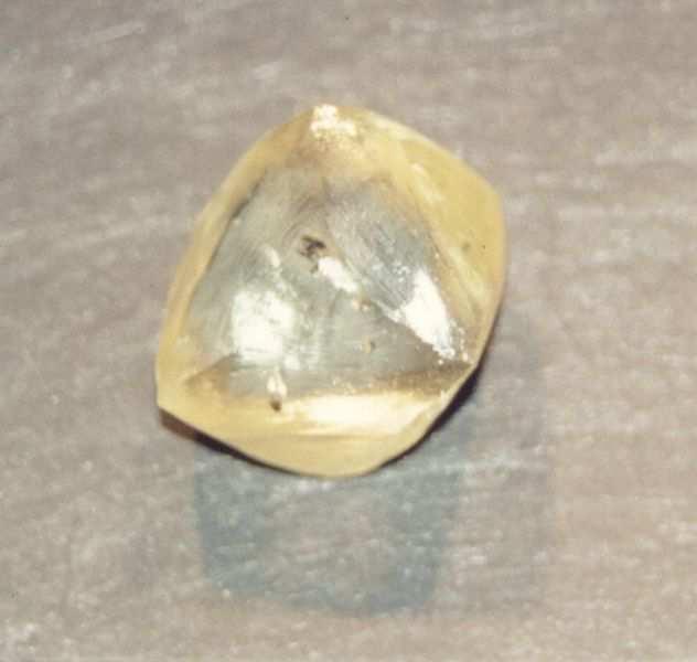 Kryształ regularny: diament Układ regularny, ściennie centrowany ZnS blenda