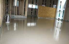 Baumit systemy podłogowe Rozwiązania na ogrzewanie podłogowe Zastosowanie gotowych podkładów podłogowych znacznie przyspiesza i ułatwia wykonanie prac remontowych.