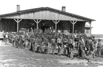 Leszka Wiśniewskiego, udało się również pozyskać bogate materiały z historii obozów szkoleniowych dla członków Przysposobienia Wojskowego organizowanych w latach 1935-1939 r.