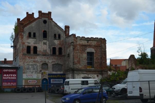 nastąpiła częściowa regotyzacja kościoła. Świątynia posiada wczesnogotyckie prezbiterium o układzie wendyjskim pochodzące z XIII w., pozostała część kościoła ma układ polski.