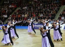 Organizowany przez Klub Tańca Towarzyskiego Aida oraz Samorządową Agencję Promocji i Kultury.