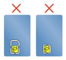 Uwaga: Podczas przesyłania danych między komputerem a multimedialną kartą flash, taką jak karta inteligentna, nie należy przełączać komputera do trybu uśpienia ani hibernacji przed zakończeniem