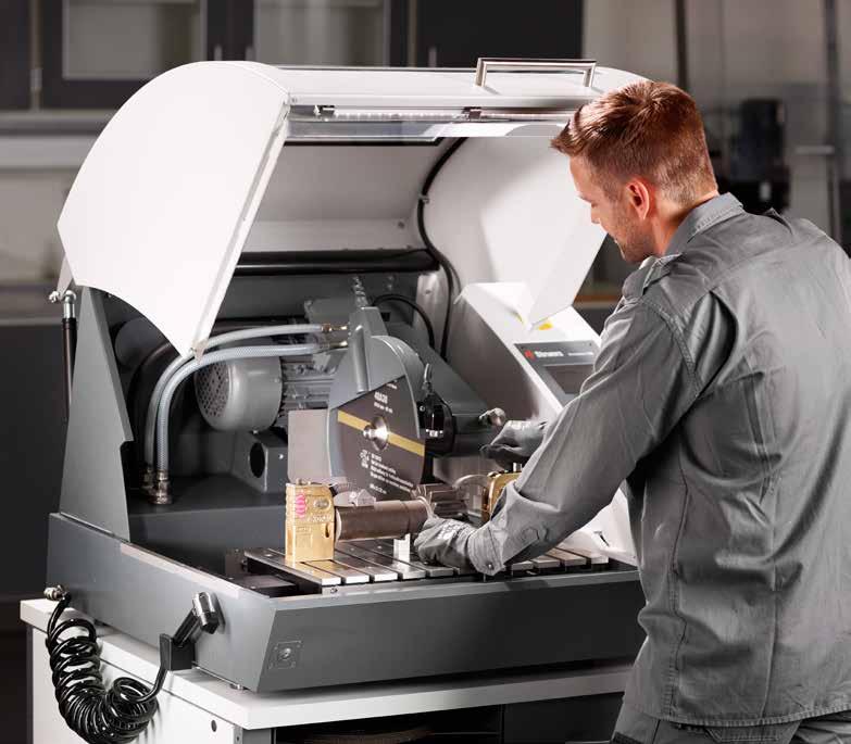Ściernice i akcesoria do cięcia Inteligentne ściernice do cięcia Ściernice do cięcia typu 3-D W ściernicach do cięcia produkcji Struers różna jest gęstość ścierniwa wzdłuż promienia ściernicy.