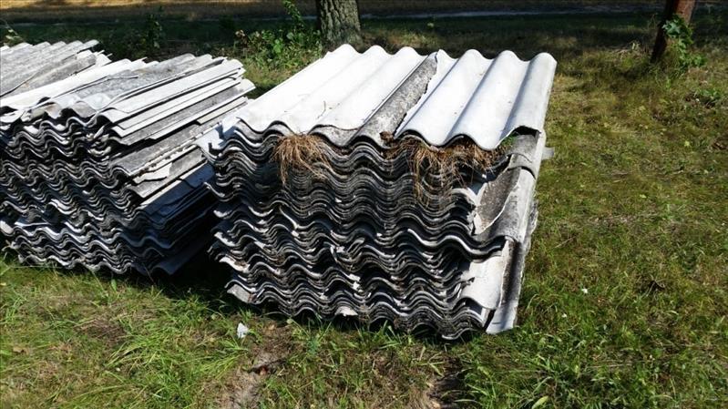 Dziennik Urzędowy Województwa Łódzkiego 5 Poz. 4433 W wyniku remontów, modernizacji czy postępującego z czasem zużycia technicznego wyroby azbestowe stają się odpadem niebezpiecznym.