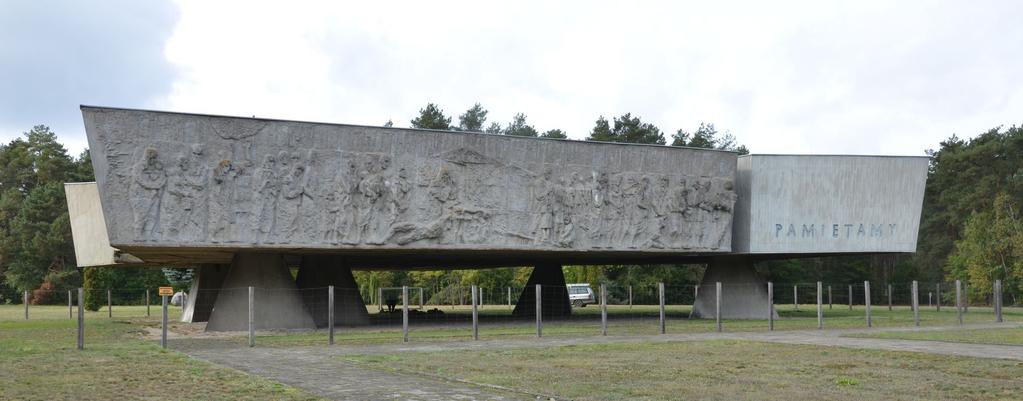 dla pomnika ofiar obozu Chełmno nad Nerem w Lesie Rzuchowskim (gm.