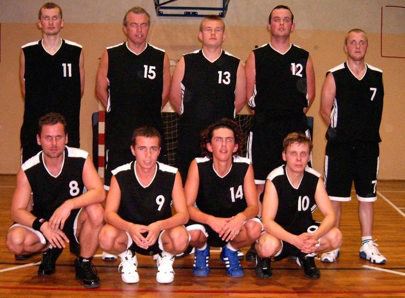 2. WROBASKET II liga edycja 16. Jest to kolejna liga amatorska koszykówki we Wrocławiu, zawodnicy również i w tej lidze szlifują swoje umiejętności oraz zgrywają się, wynik jest drugorzędną sprawą.