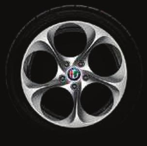 lekkiego 5-ramienne, Quadrifoglio (rozmiar opon: przód 245/35 tył 285/30) 19" obręcze kół ze stopu lekkiego