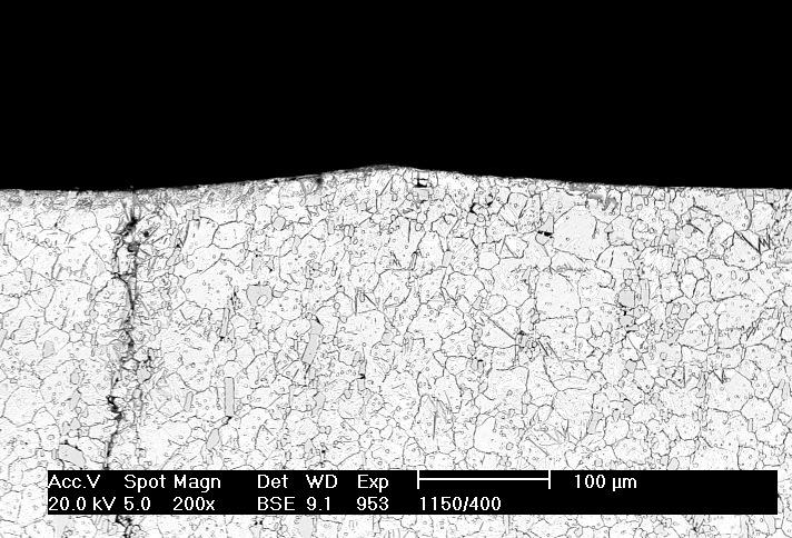 burnishing, b burnished with the force of 4 N. Magnification 5 x Rys. 1.