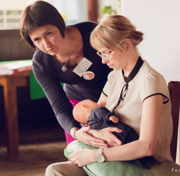 psycholożka od 2009 roku związana ze Światową Wspólnotą
