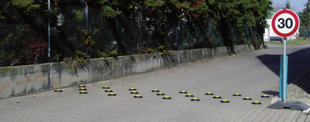 Ograniczniki prędkości Speed Stop cztery żółte elementy odblaskowe brak śrub montażowych, patrz str. 68 (art.