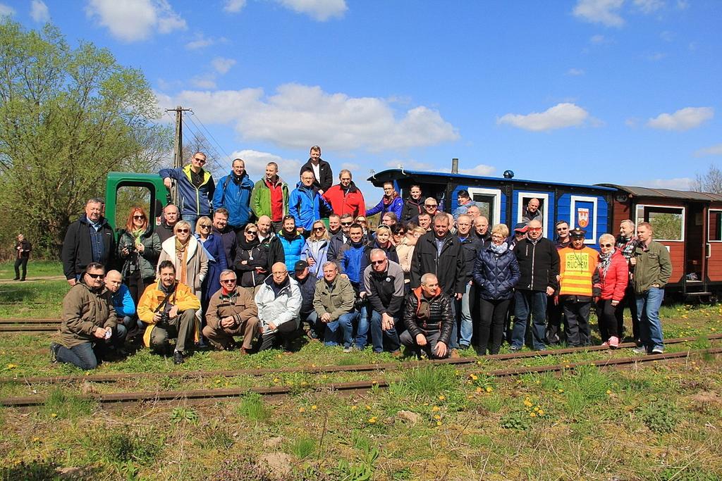 okazję zwiedzić unikatową w skali Europy 3-poziomową stację /wagonownia, lokomotywownia i