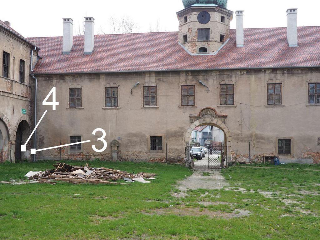odkrywek 1 i 2 Ryc. 4.