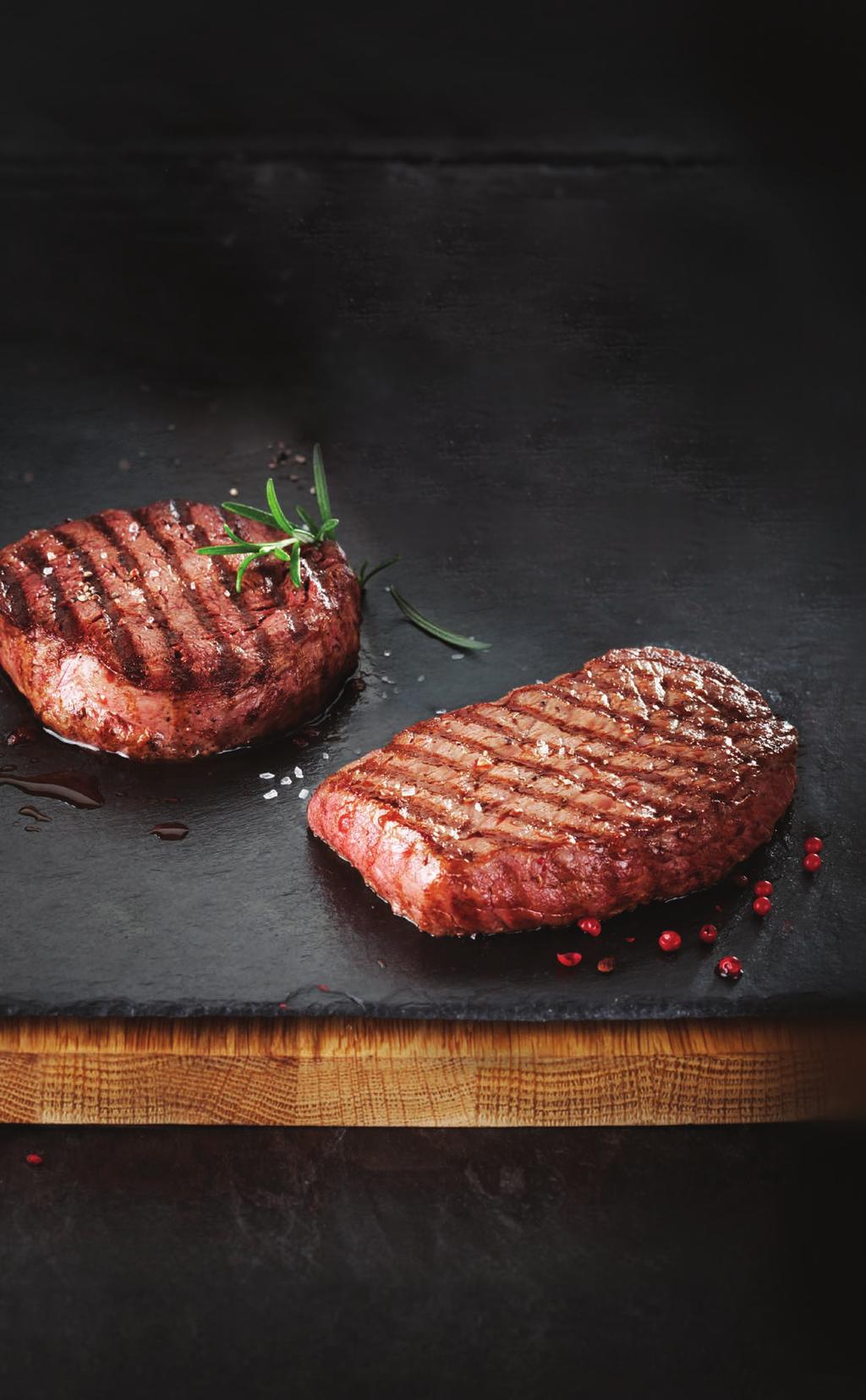 Wybierz stopień wysmażenia: rare stek krwisty, słabo wysmażony, mięso w środku mocno czerwone medium stek średnio wysmażony, mięso w środku różowe i jędrne well done stek bardzo dobrze wysmażony,