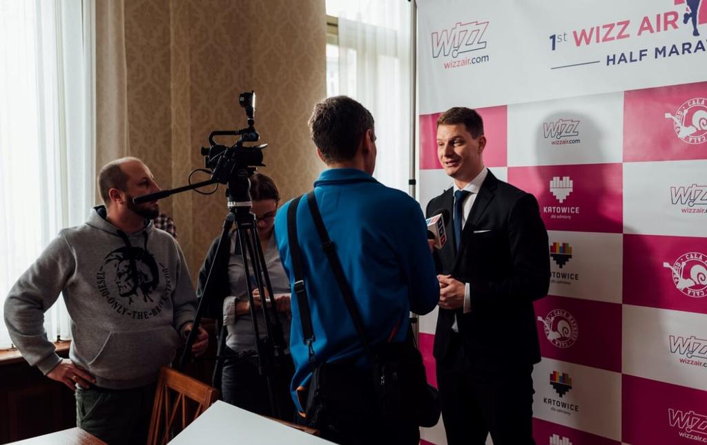 2 WIZZ AIR KATOWICE HALF MARATHON 2019 / LICZBY / MEDIA 3 MEDIA Planowany zasięg promocji Rodzaj promocji 1. Reklama zewnętrzna tramwaje, autobusy, citylighty, bilboardy 2.