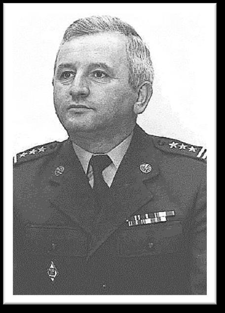 W lutym 1993 r. płk Leszek Puziak odszedł na stanowisko szefa sztabu NJW MSW. Obowiązki dowódcy brygady objął płk Robert Zawicki, dotychczasowy zastępca ds. liniowych dowódcy brygady.